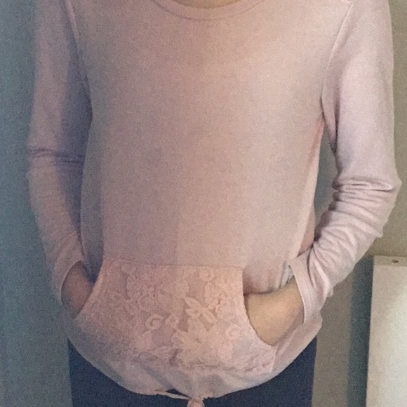 Pastel pink lacy sweatshirt - Picture 4 of 8
